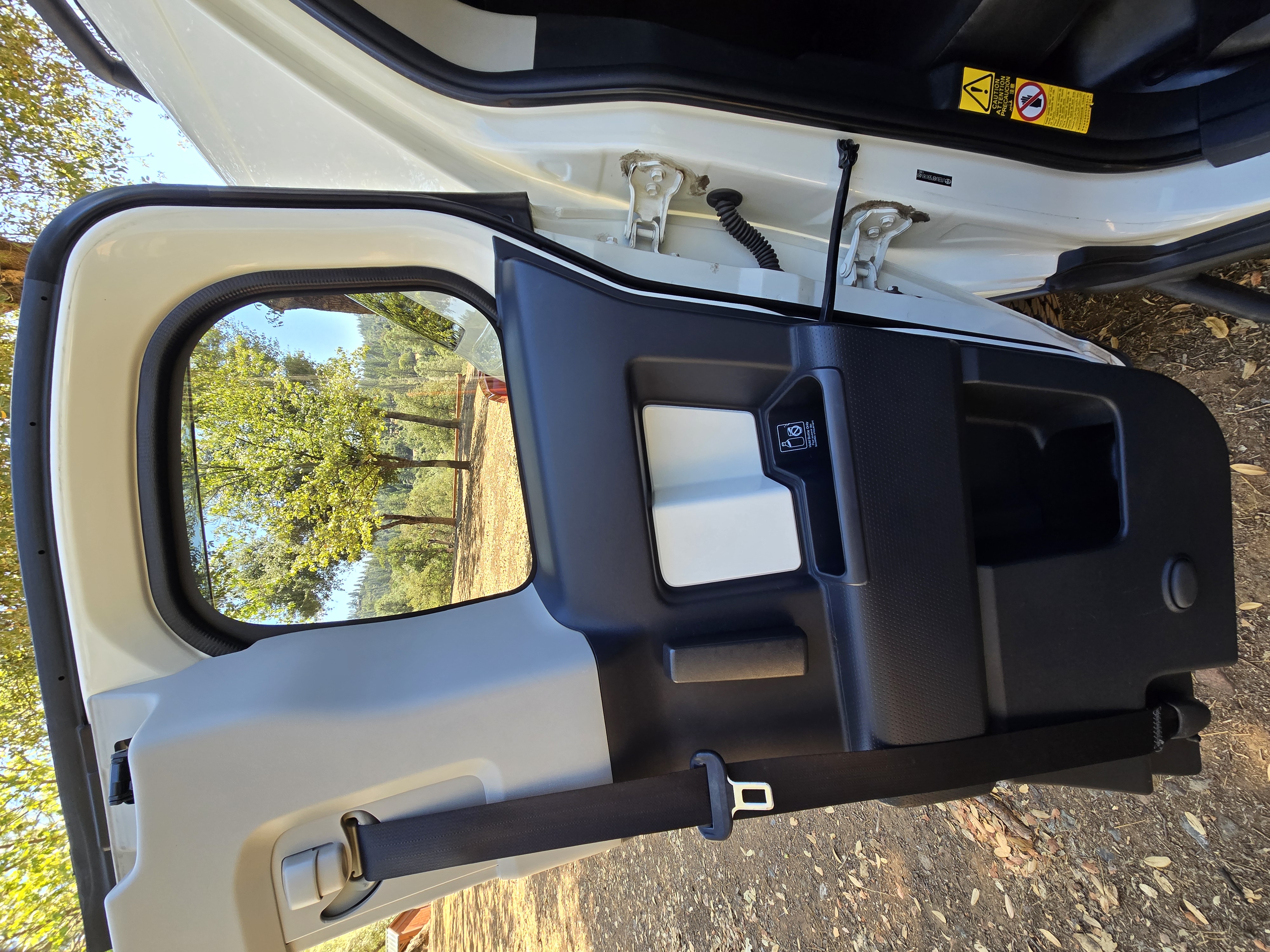 Used 2014 Toyota FJ Cruiser 4WD w/ Upgrade Package image 21