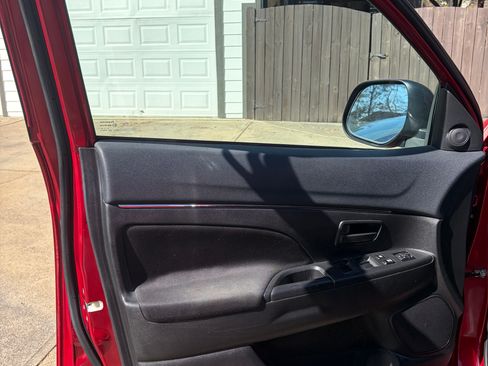 Used 2015 Mitsubishi Outlander Sport ES image 8