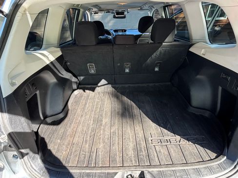 Used 2015 Subaru Forester 2.5i Premium w/ All-Weather Package AWD/4WD image 12