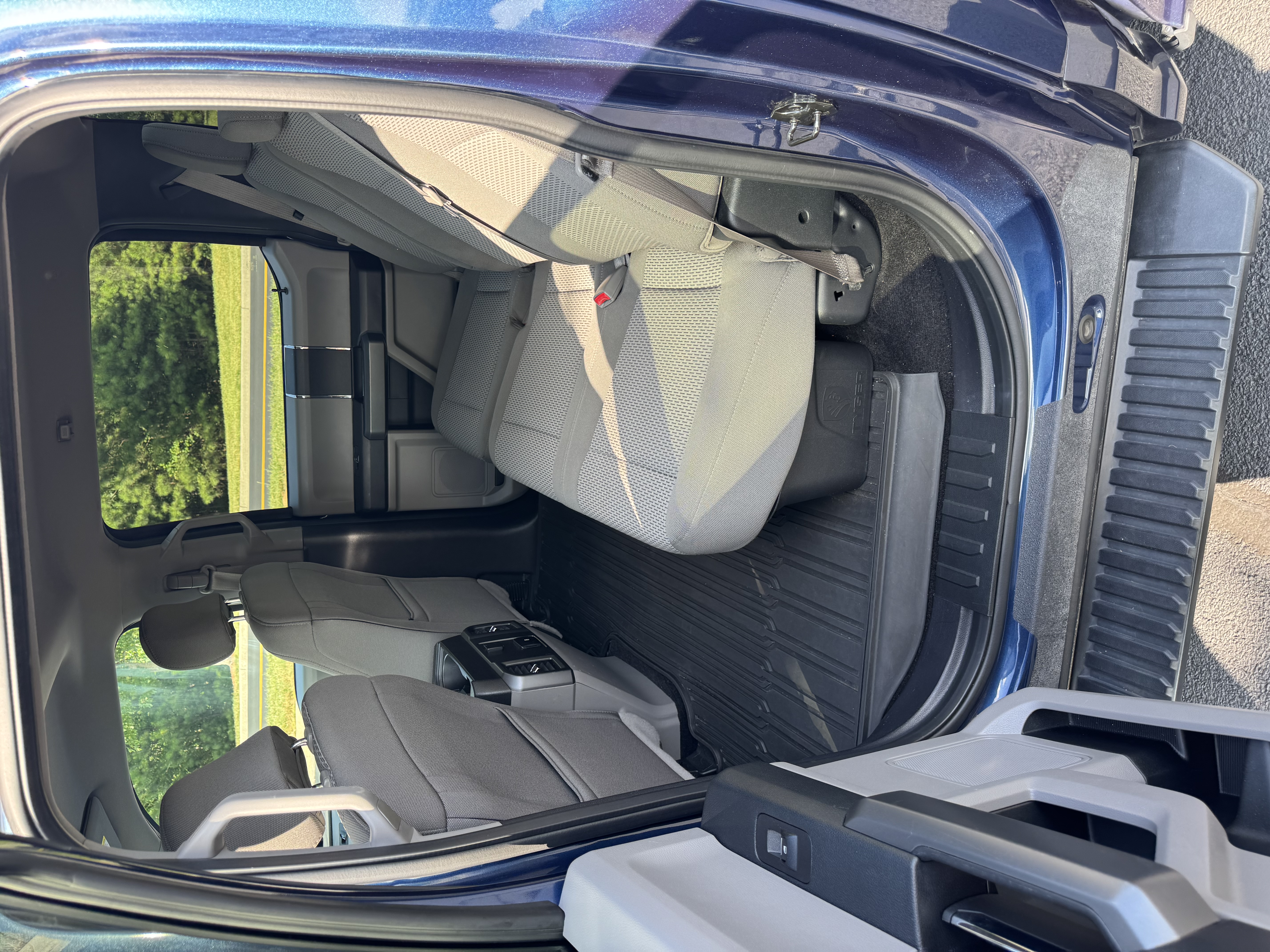 Used 2017 Ford F150 XLT w/ Trailer Tow Package RWD image 11