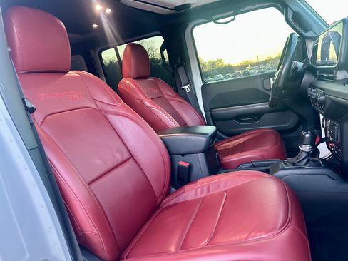 Used 2024 Jeep Wrangler Unlimited Rubicon 392 image 19