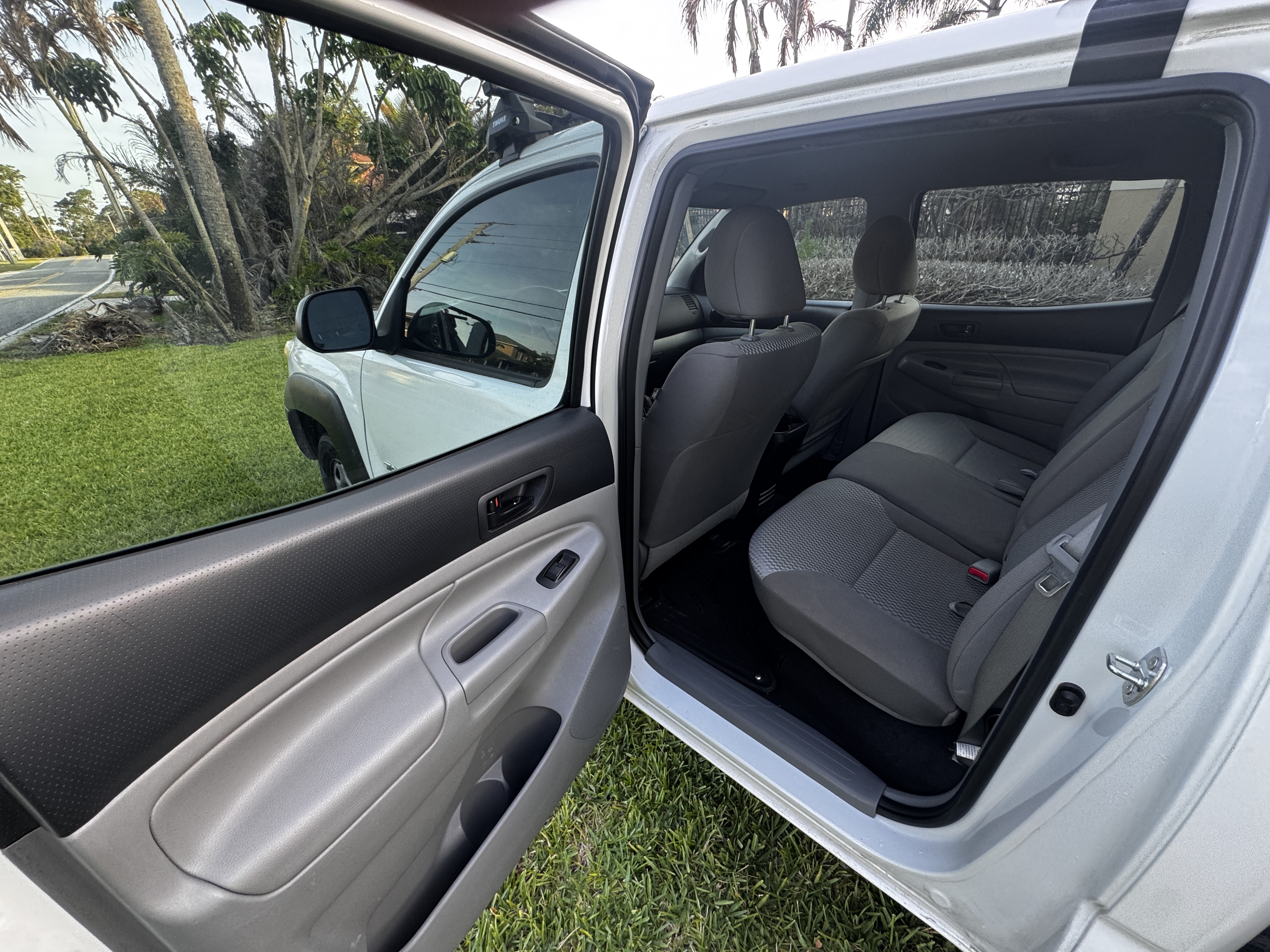 Used 2014 Toyota Tacoma 2WD Double Cab image 14