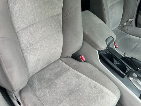 Used 2010 Honda Accord LX image 9