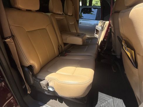 Used 2012 Ford F350 Lariat w/ Lariat Ultimate Pkg AWD/4WD image 22