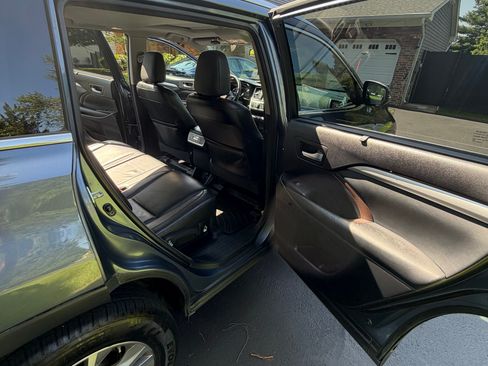 Used 2015 Toyota Highlander XLE AWD/4WD image 13