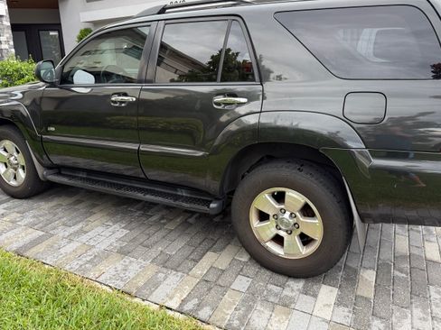 Used 2007 Toyota 4Runner Sport RWD image 5