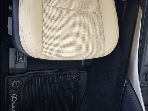 Used 2016 Lexus IS 300 AWD w/ Premium Package image 19