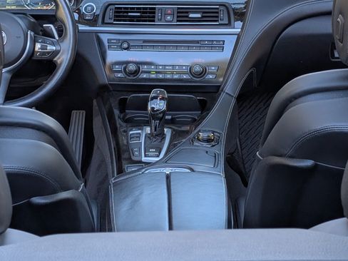 Used 2014 BMW 650i Convertible image 15