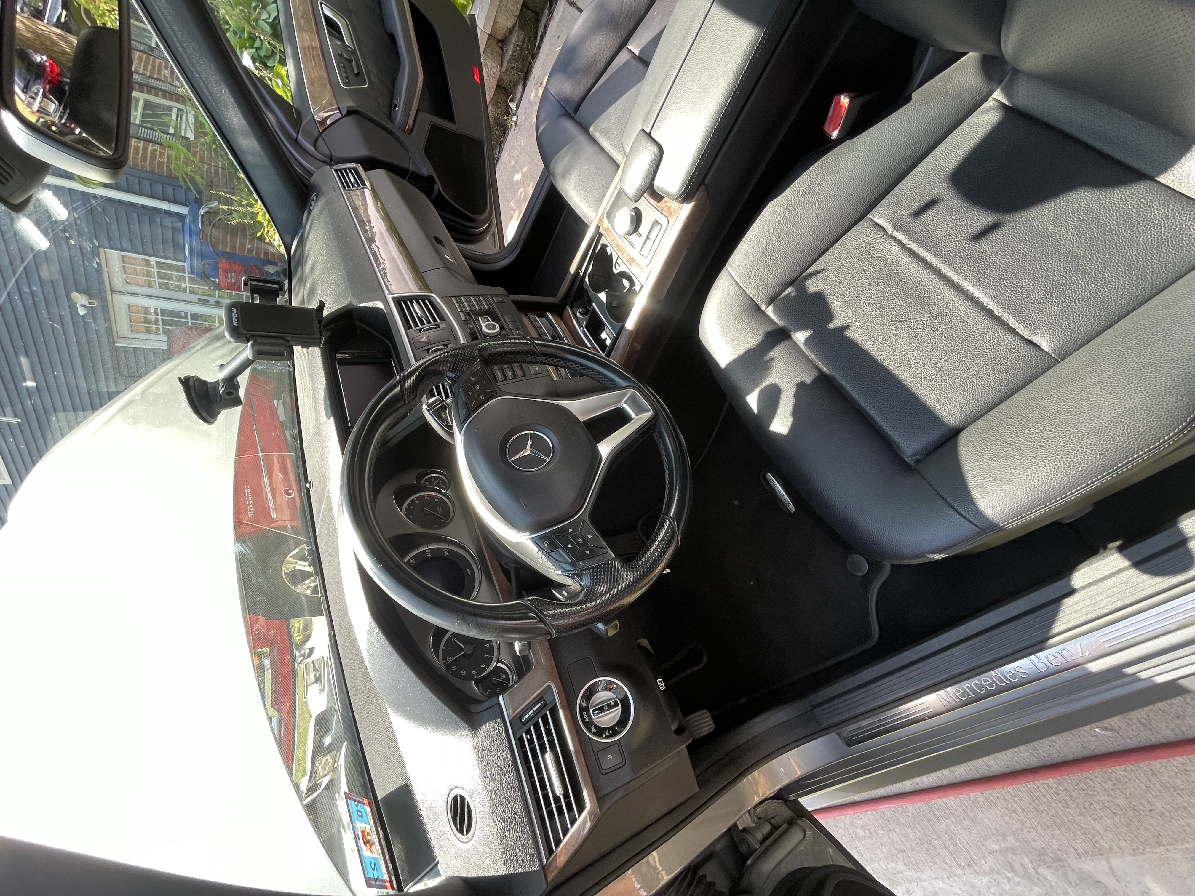 Used 2012 Mercedes-Benz E 350 4MATIC Sedan image 2