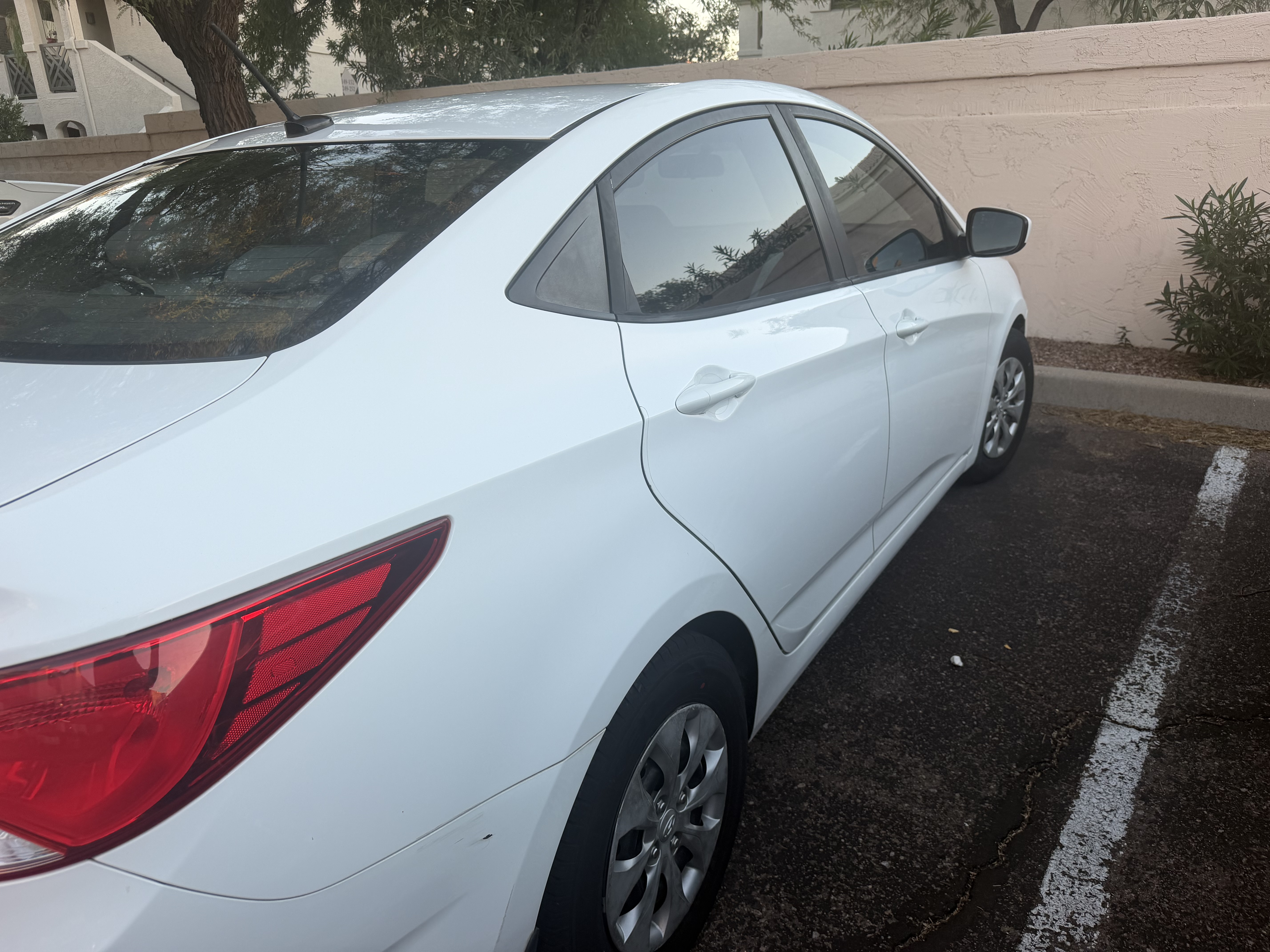 Used 2016 Hyundai Accent SE FWD image 4