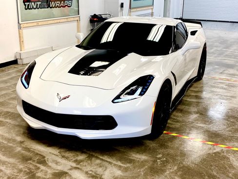 Used 2016 Chevrolet Corvette Stingray Coupe w/ 2LT Preferred Equipment Group image 15