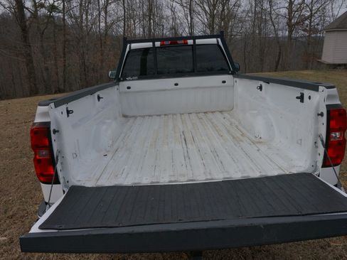 Used 2014 Chevrolet Silverado 1500 W/T w/ Trailering Package image 4