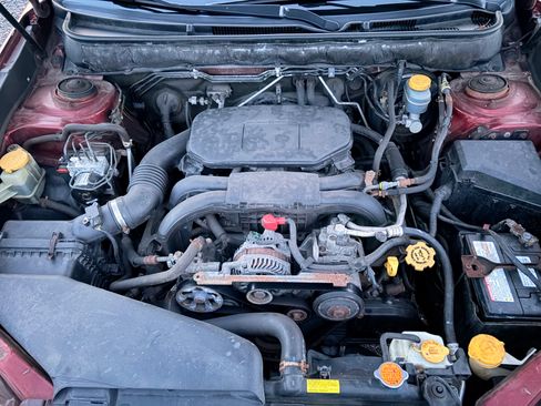 Used 2011 Subaru Outback 2.5i Limited w/ PWR Moonroof Pkg AWD/4WD image 21