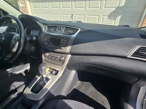 Used 2014 Nissan Sentra SV w/ SV Driver Package image 10