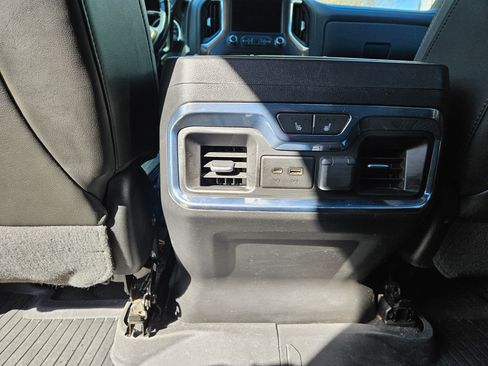 Used 2020 Chevrolet Silverado 3500 High Country image 23