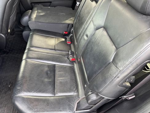 Used 2011 Honda Pilot EX-L image 17