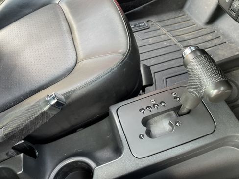 Used 2007 Volkswagen Beetle Convertible w/ Package 1 image 11