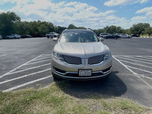 Used 2017 Lincoln MKX Reserve FWD image 6
