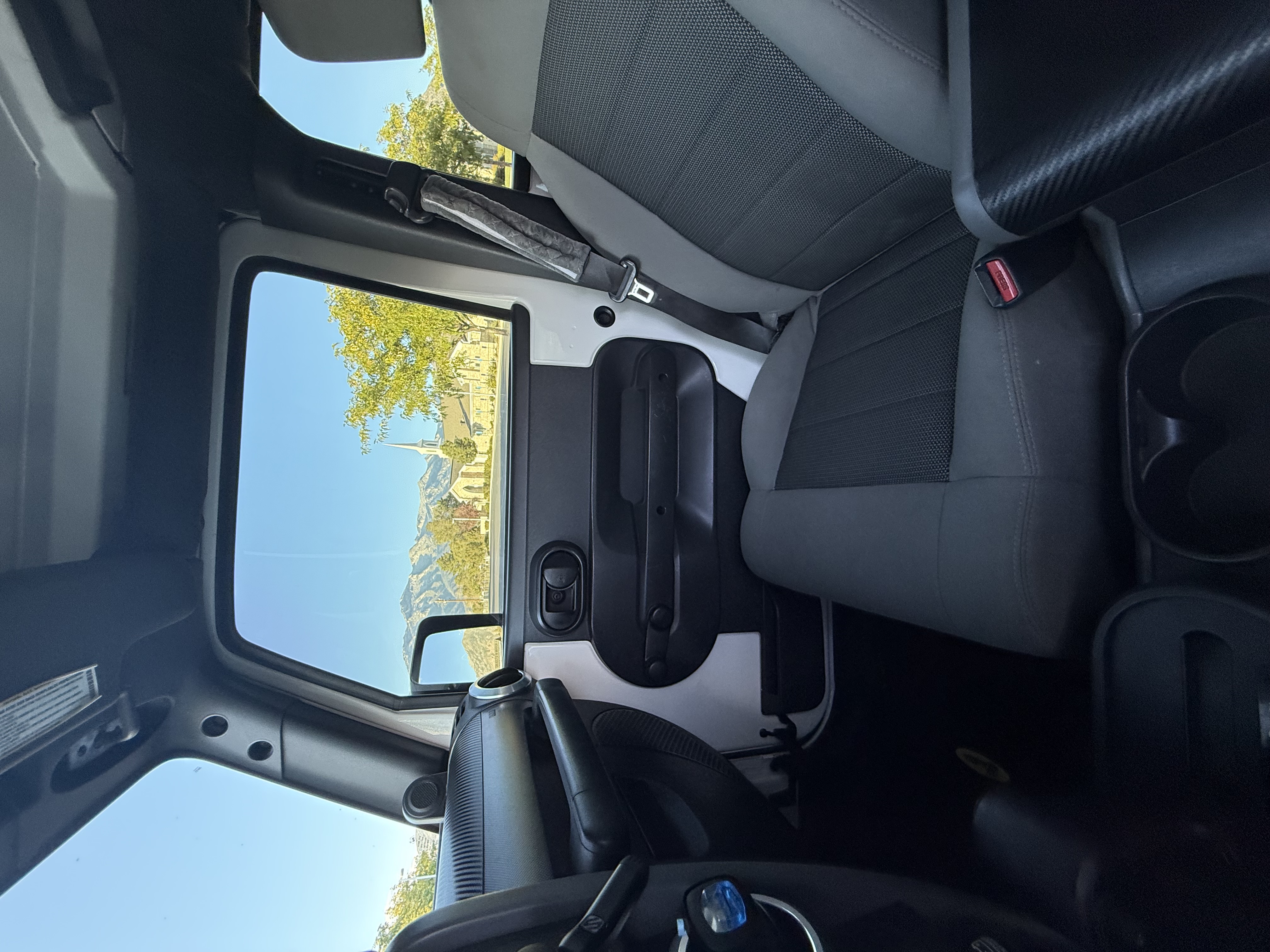 Used 2010 Jeep Wrangler Unlimited Sport AWD/4WD image 19