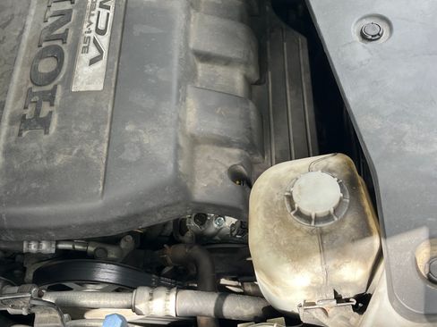 Used 2010 Honda Pilot EX-L image 24