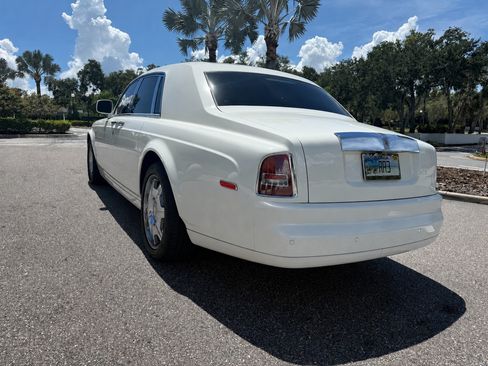 Used 2009 Rolls-Royce Phantom Sedan RWD image 14