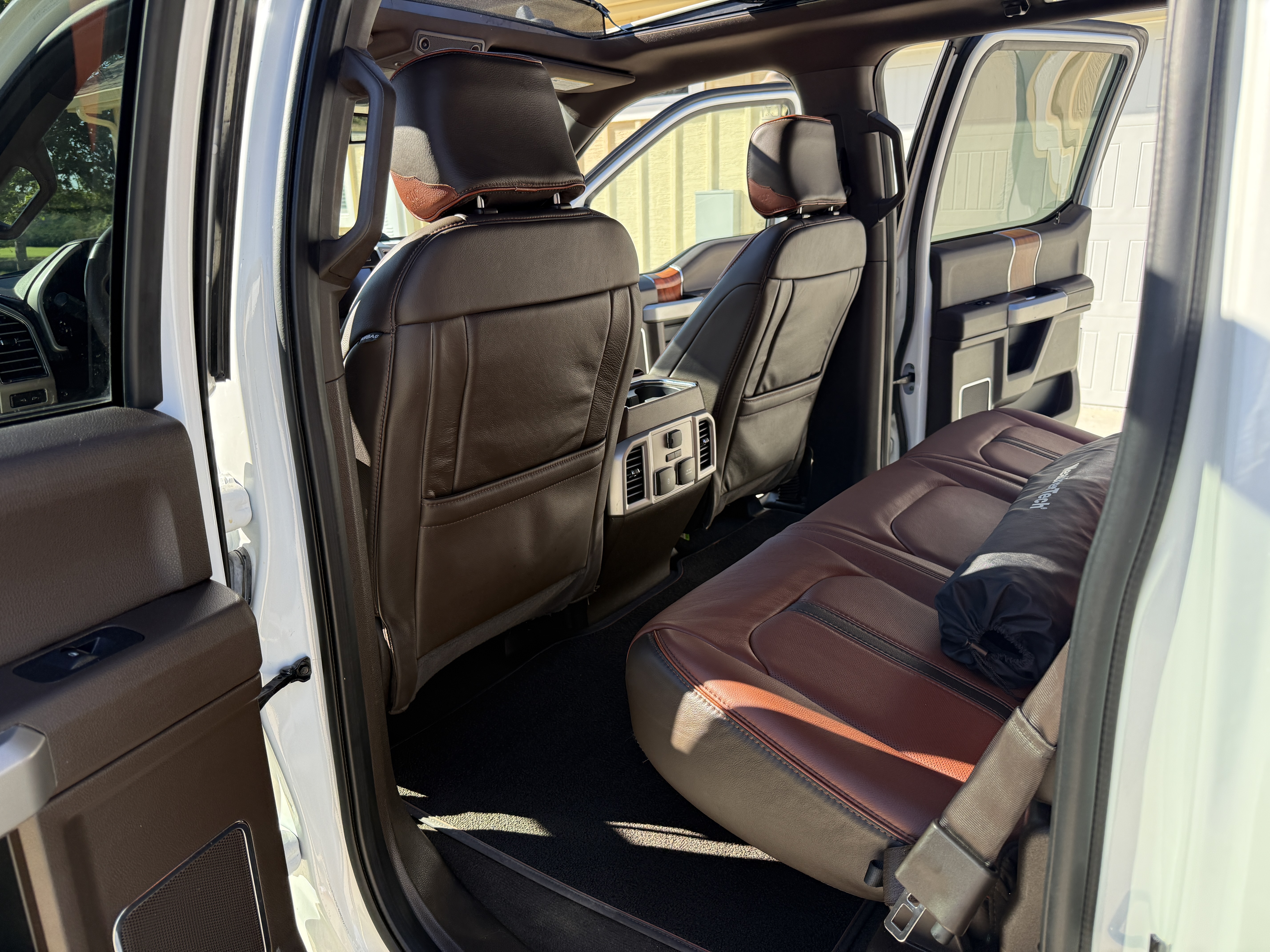 Used 2020 Ford F150 King Ranch w/ Equipment Group 601A Luxury AWD/4WD image 17