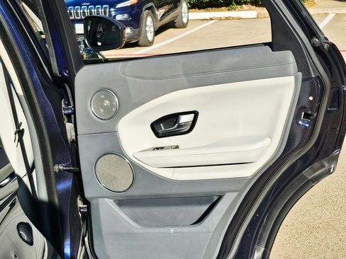 Used 2016 Land Rover Range Rover Evoque HSE image 13