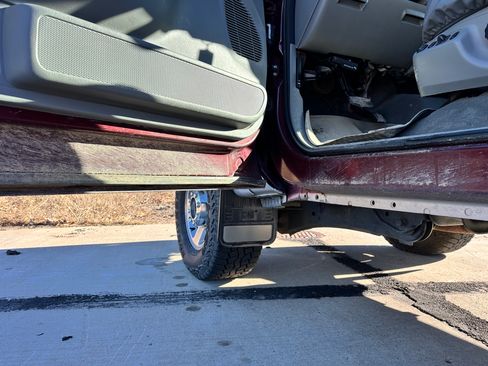 Used 2007 Ford F250 Lariat AWD/4WD image 9