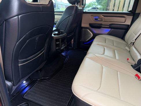 Used 2019 RAM 1500 Limited RWD image 12