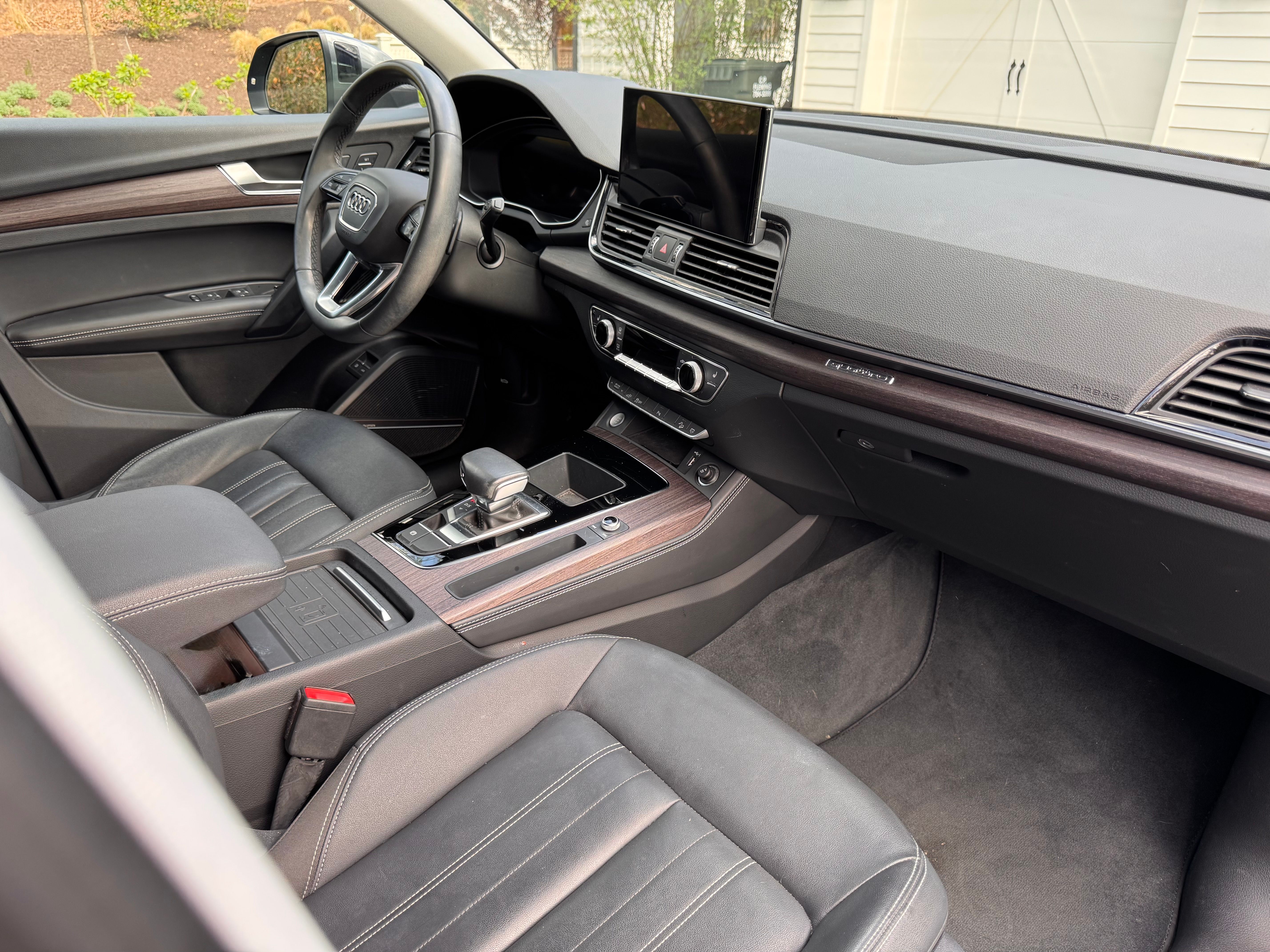 Used 2021 Audi Q5 e Premium Plus w/ Premium Plus Package AWD/4WD image 16