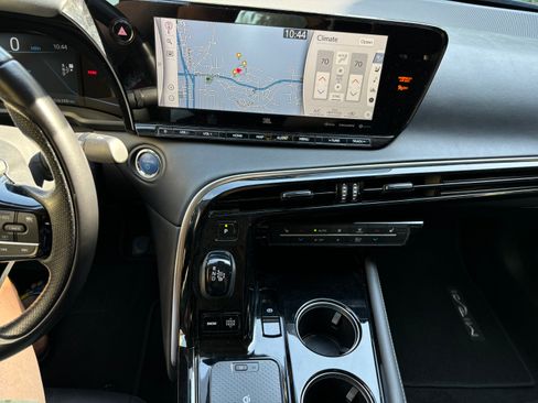 Used 2021 Toyota Mirai w/ Advanced Technology Package image 10