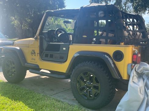 Used 2003 Jeep Wrangler SE image 8