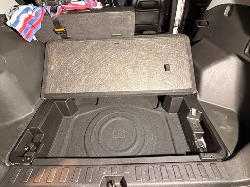 Used 2020 GMC Terrain SLT image 13