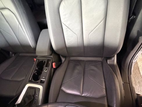 Used 2020 Audi Q3 2.0T Premium Plus w/ Premium Plus Package image 6