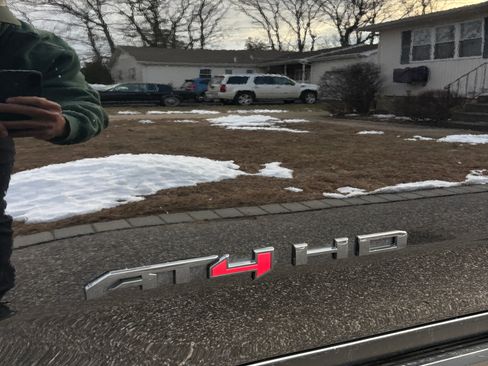 Used 2025 GMC Sierra 2500 AT4 w/ AT4 Premium Plus Package image 8