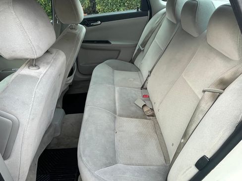 Used 2009 Chevrolet Impala LS image 10