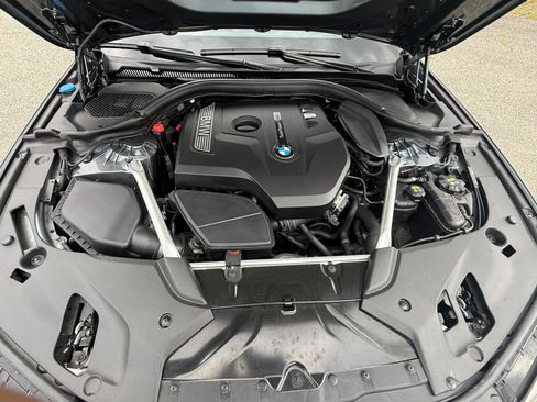 Used 2018 BMW 530i xDrive w/ Premium Package AWD/4WD image 8