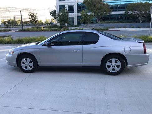 Used 2006 Chevrolet Monte Carlo LT w/ Preferred Equipment Group image 2