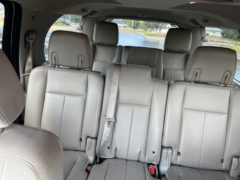 Used 2007 Ford Expedition EL XLT AWD/4WD image 9
