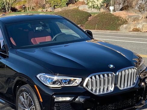 Used 2020 BMW X6 xDrive40i w/ M Sport Package image 1