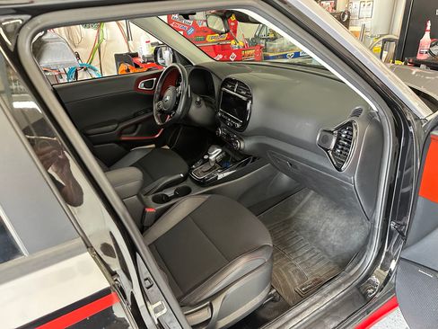 Used 2021 Kia Soul Turbo image 5