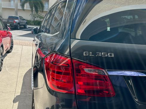 Used 2015 Mercedes-Benz GL 320 BlueTEC 4MATIC image 13