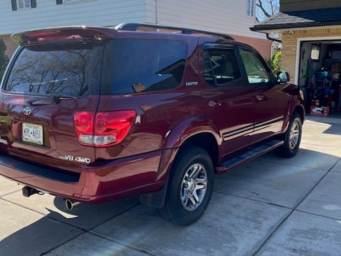 Used 2007 Toyota Sequoia Limited AWD/4WD image 5