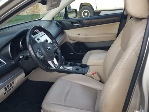 Used 2017 Subaru Outback 2.5i Limited image 6