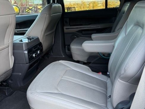 Used 2019 Ford Expedition Limited w/ Equipment Group 302A image 8