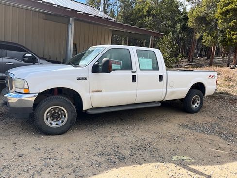 Used 2004 Ford F250 XLT image 1