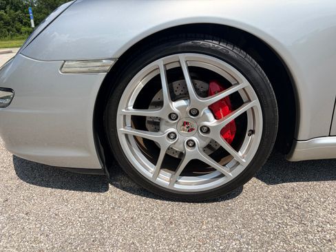 Used 2005 Porsche 911 Carrera S RWD image 17