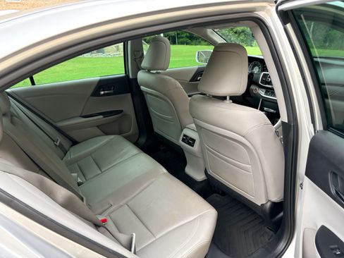 Used 2014 Honda Accord EX-L image 9