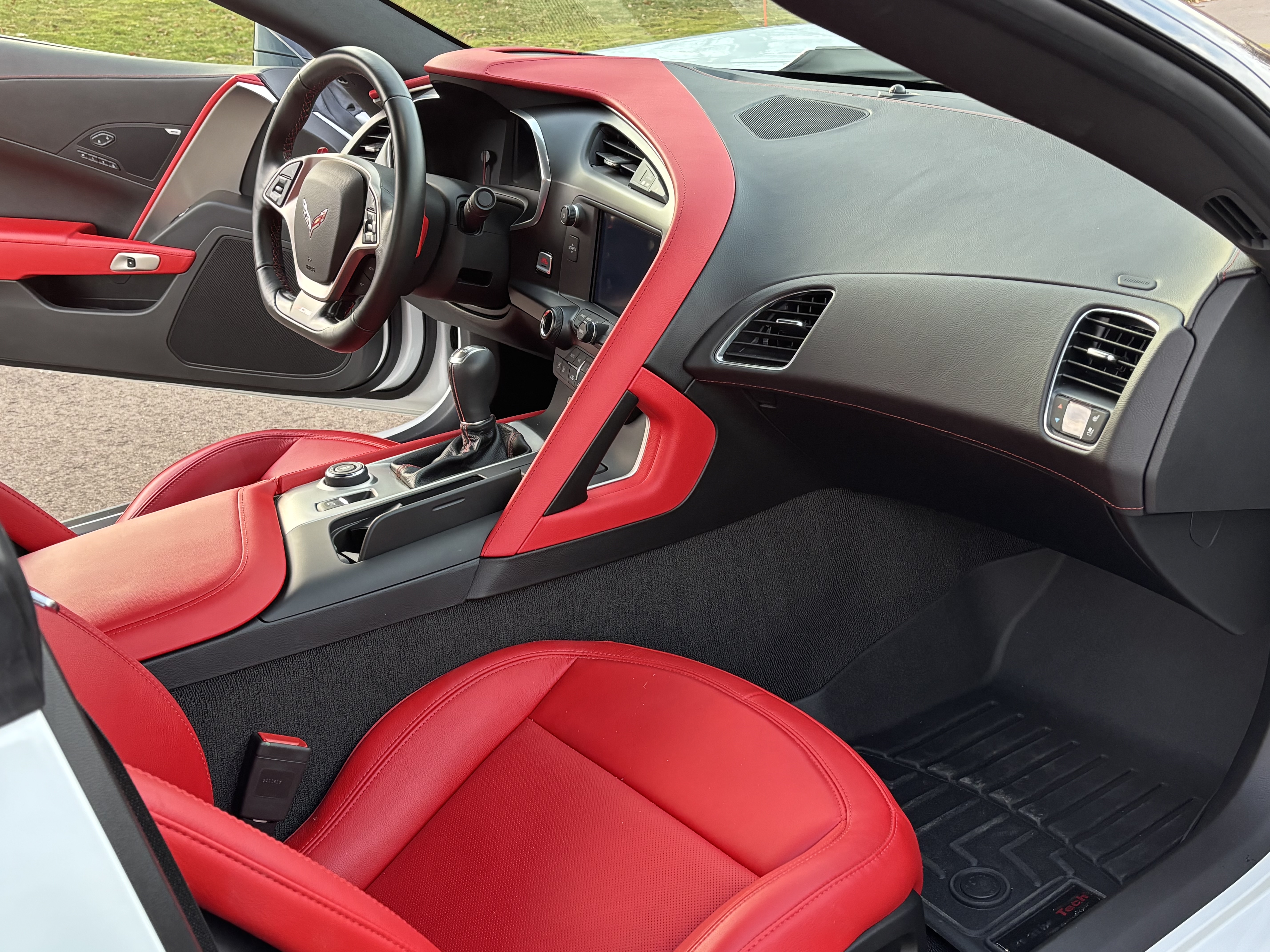 Used 2019 Chevrolet Corvette Z06 RWD image 22