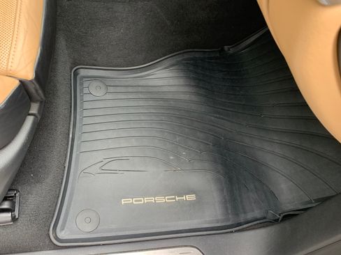 Used 2014 Porsche Cayenne Platinum Edition AWD/4WD image 15